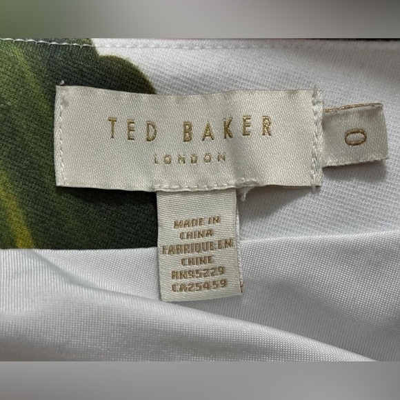Ted Baker Womens Size 0 White Veleita Chatsworth Bloom Bell Sleeve Top - Picture 10 of 10